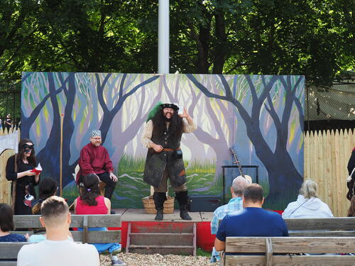 Phillip Hole, Singing Gravedigger