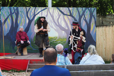 Phillip Hole, Singing Gravedigger #4