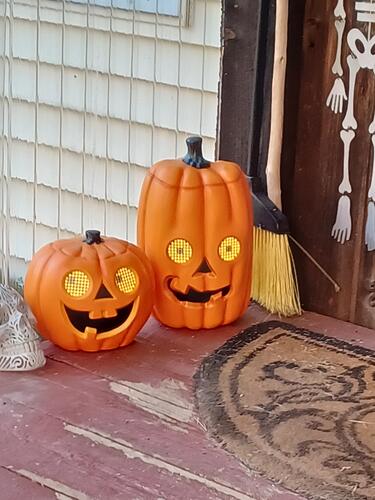Russell Hannula's Halloween decorations #15