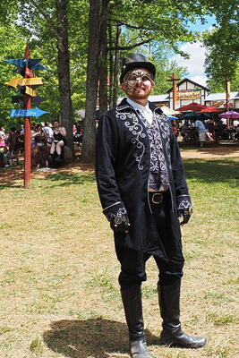 Patrons in costume contest