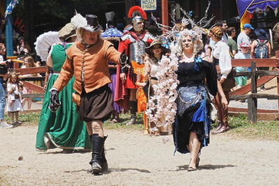 Patrons in costume contest #5