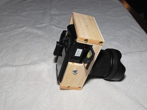 Dragon camera access to the battery