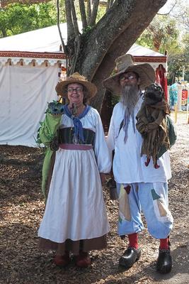 Patrons with puppets