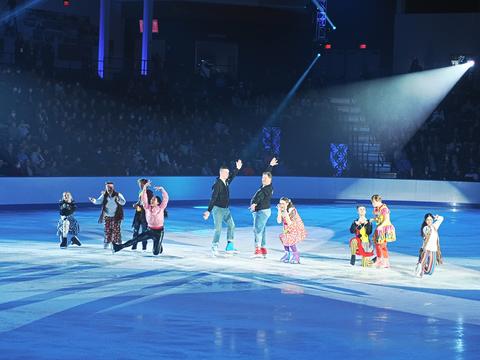 Ice chips skaters #2