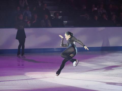 Novice, junior, and senior ladies