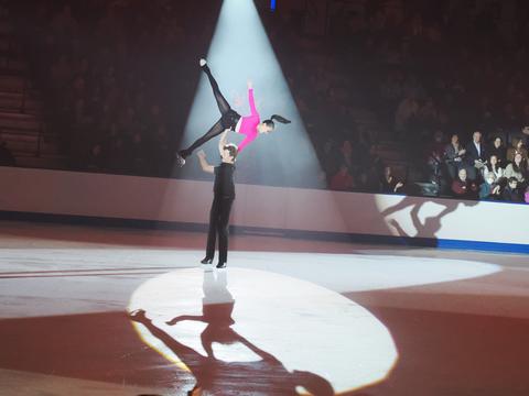 Ice chips skaters #9