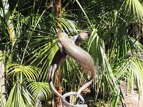 Otter sculpture