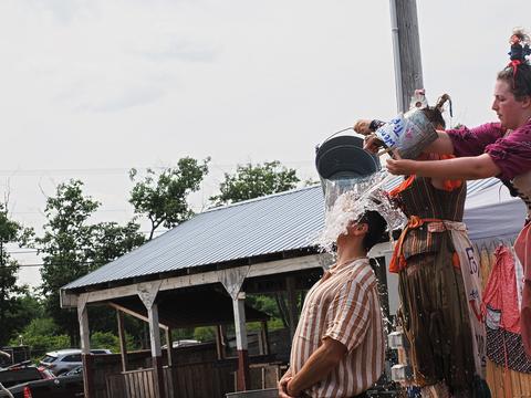 Washing well wenches drenching patrons #5