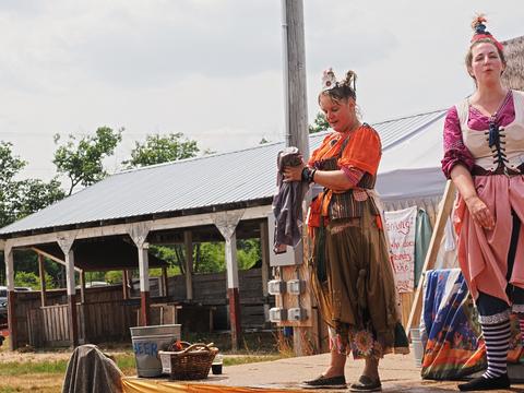 Washing well wenches #6