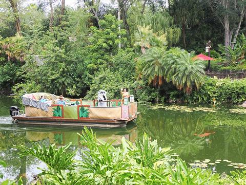 Pocahontas and friend