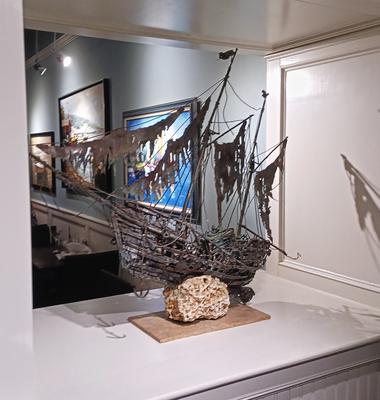Sculpture at Fishbones restaurant #2