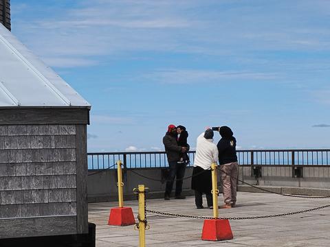 Tourists on Mount Washington #4