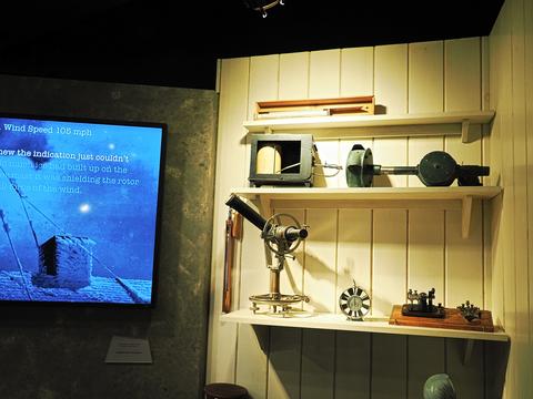 Scientific instruments on Mount Washington