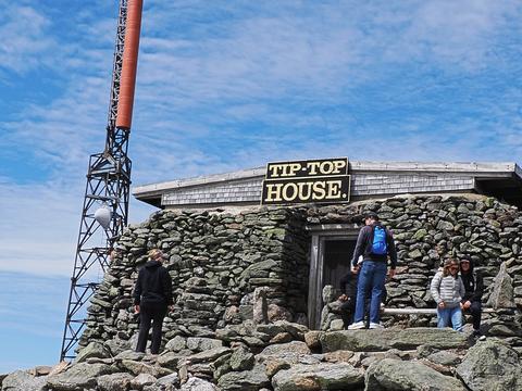 Tip-top house on Mount Washington