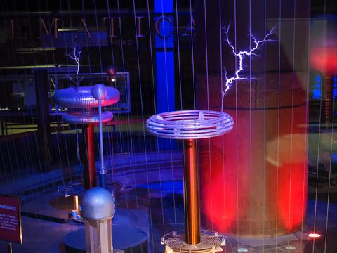 Theater of Electricity #4