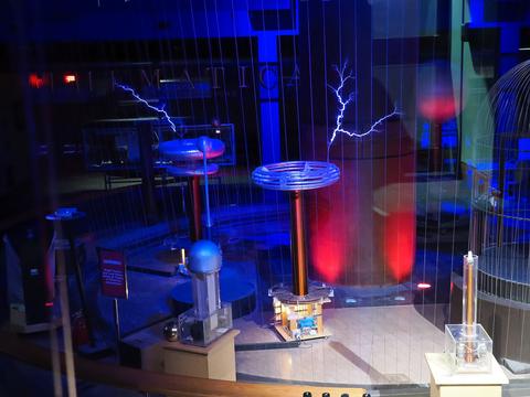 Theater of Electricity #6