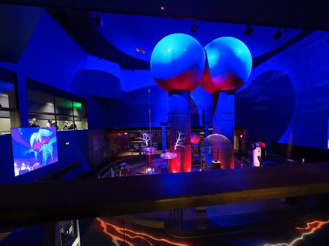 Theater of Electricity #9