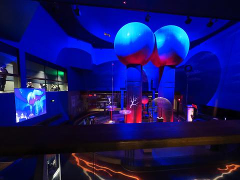 Theater of Electricity #11