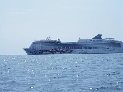 Pride of America ship