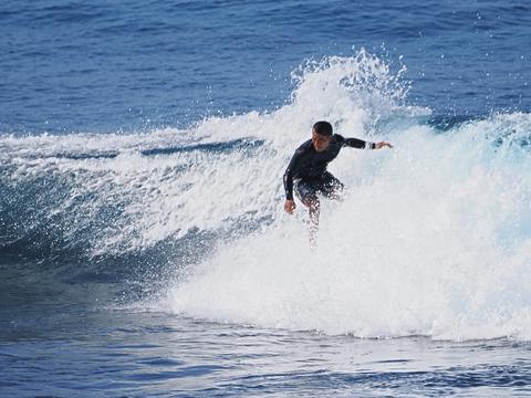 Surfer #3