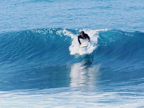 Surfer #8