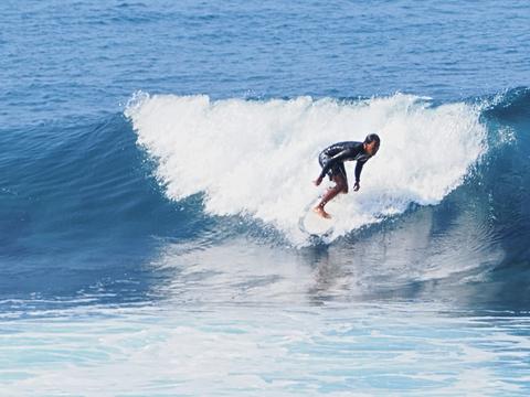 Surfer #9