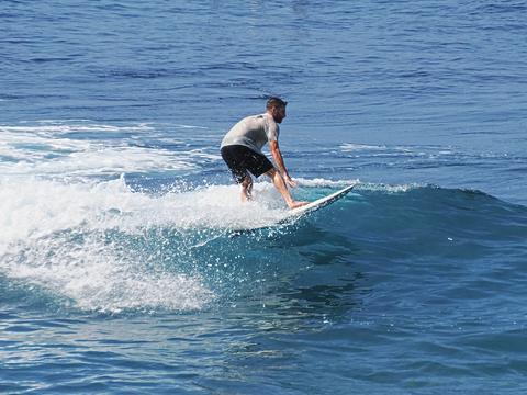 Surfer #25