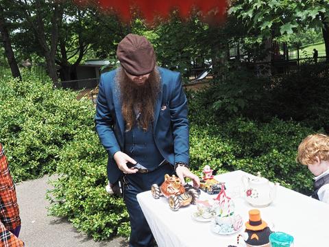 Decorated tea pots #2