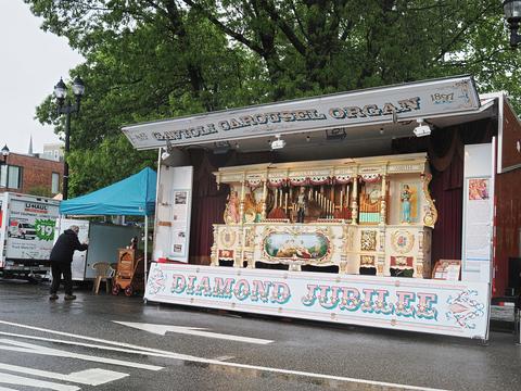 Diamond Jubilee Carousel Organ