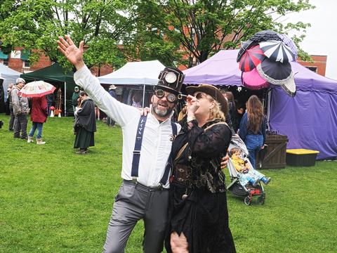 Watch City patrons #15